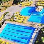 Suites Golden Dolphin